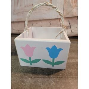 Easter wooden white floral basket AS IS Decor figure